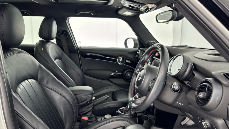 MINI Hatchback 2.0 Cooper S 5dr Petrol Hatchback